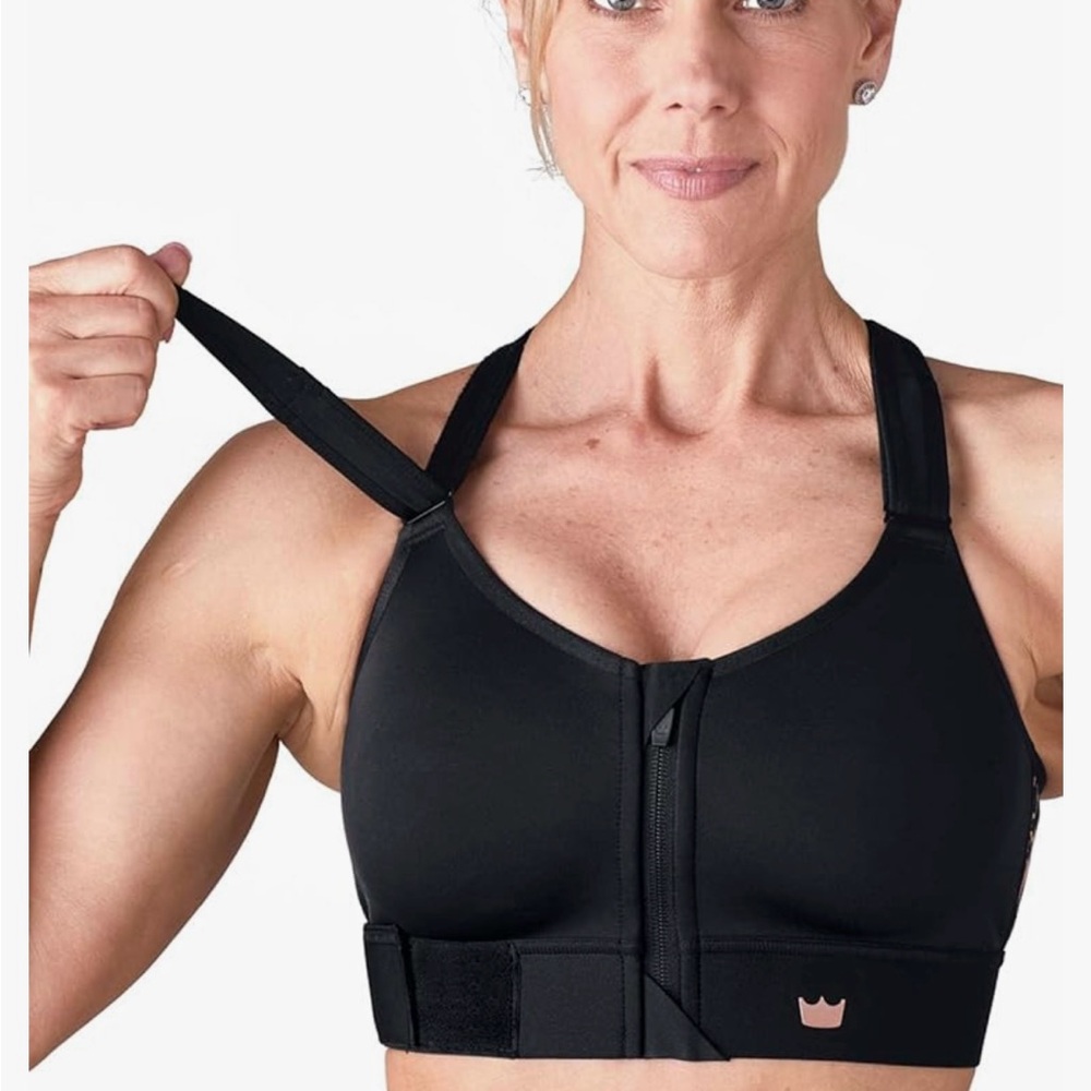 SHEFIT NWT Black High Impact Sports Bra Medium